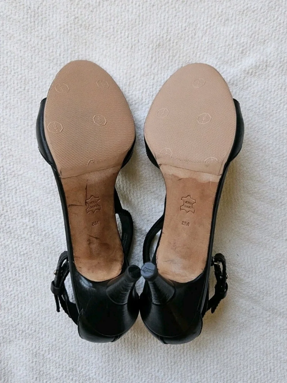 Via Spiga V-Trina Black T-Strap Sandal Heels Sz 8M Professionally Resoled